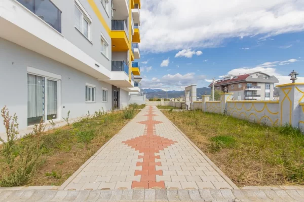 Discover the Exclusive 2 + 1 Apartment for Sale in Alanya, Demirtas