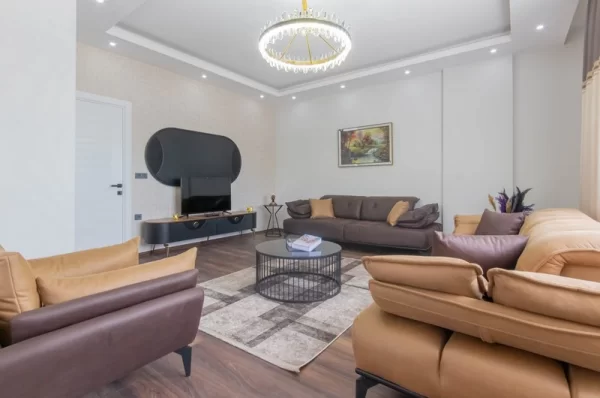 Discover the Exclusive 2 + 1 Apartment for Sale in Alanya, Demirtas