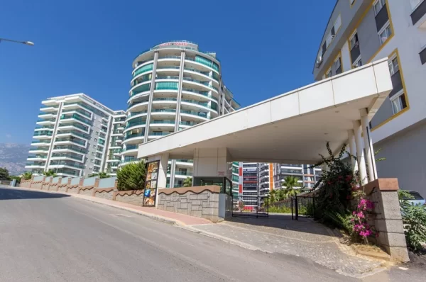 Alanya Mahmutlar'da şık 1+1 daire