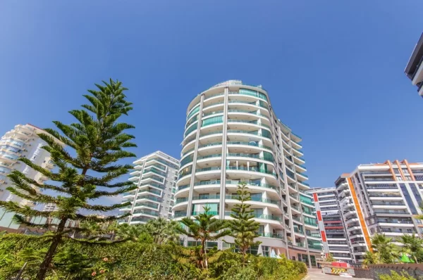 Alanya Mahmutlar'da şık 1+1 daire