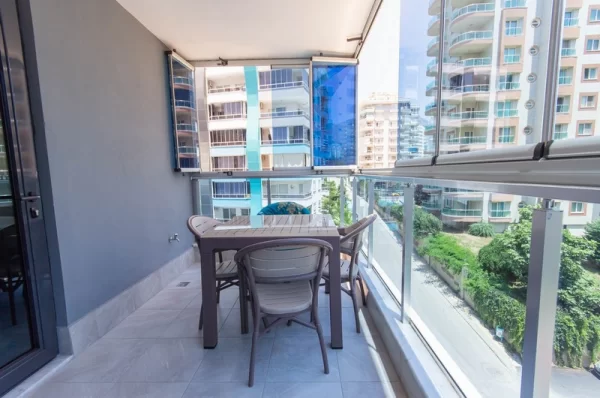 Contemporary Building Meets Comfort: Stylish 1+1 Property in Mahmutlar, Alanya