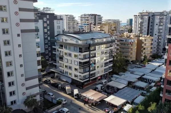 Discover Modern Luxury Piece: Your Ideal 2+1 Furnished Apartment
