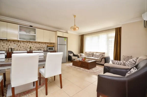 Alanya'da Satılık Ekonomik ve Eşyalı 2+1 Daire