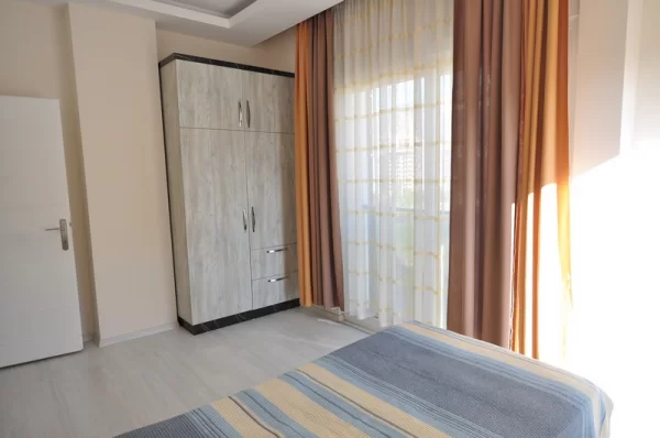 Alanya'da Taşınmaya Hazır Full Eşyalı Üç Yatak Odalı Satılık Lüks Daire