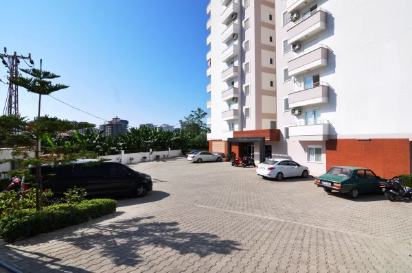 Новый просторные апартаменты 1+1 площадью 60 кв.м. в 500 метрах от моря в Алании