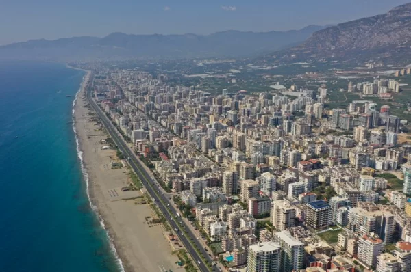 Just 100 Meters to Sea Newly Apartments and Penthouses for Sale in Alanya