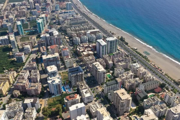 Just 100 Meters to Sea Newly Apartments and Penthouses for Sale in Alanya