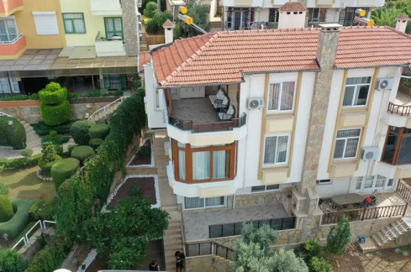 Extraordinary 3 Bedrooms Fully Equipped Villa for Sale in Kestel, Alanya