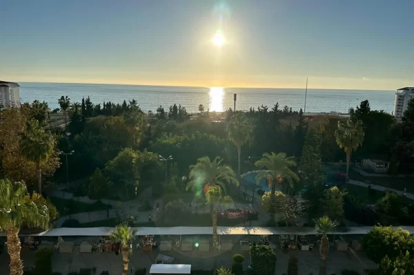 Sea View Extraordinary Luxurious Piece 2+1 Property for Sale in Alanya