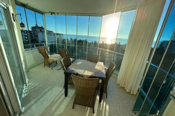 Sea View Extraordinary Luxurious Piece 2+1 Property for Sale in Alanya