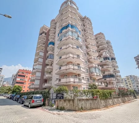 Alanya'da Satılık Full Eşyalı Yüksek Katlı 2+1 Daireyi Keşfedin