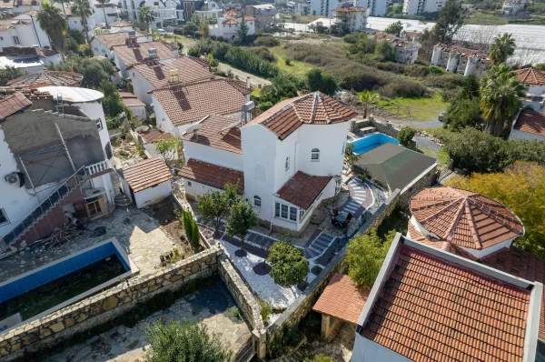 Luxurious 4+2 Triplex Villa with Pool in Alanya,Türkler