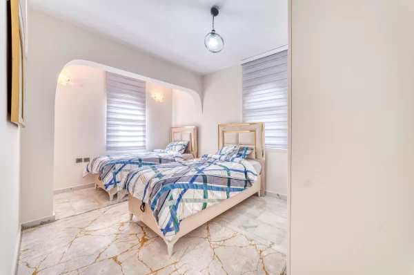 Luxurious 4+2 Triplex Villa with Pool in Alanya,Türkler