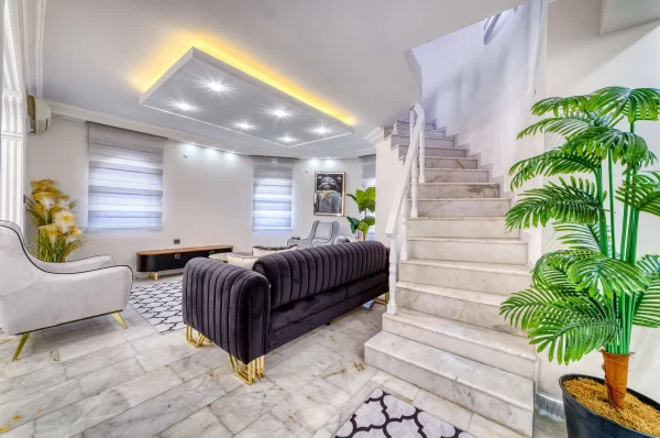 Luxurious 4+2 Triplex Villa with Pool in Alanya,Türkler