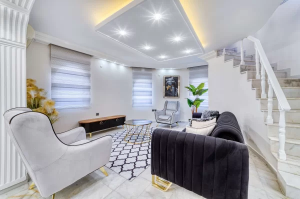 Luxurious 4+2 Triplex Villa with Pool in Alanya,Türkler