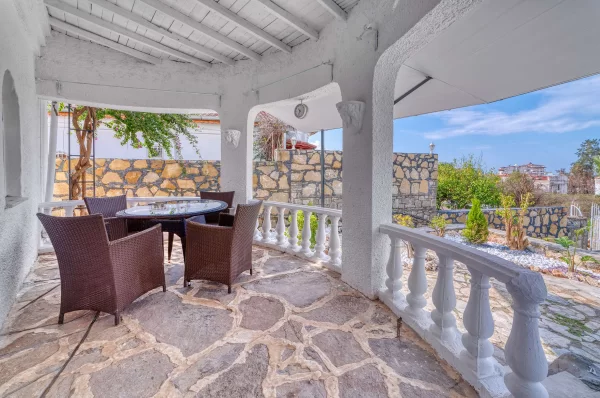Luxurious 4+2 Triplex Villa with Pool in Alanya,Türkler