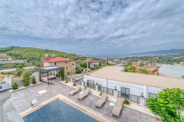 Luxury Villa in Kargicak Alanya with Turkish Citizenship Eligibility
