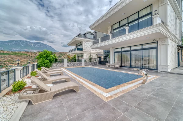 Luxury Villa in Kargicak Alanya with Turkish Citizenship Eligibility