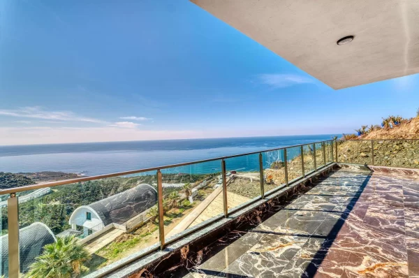 Luxury Real Estate in Kargicak Alanya with Turkish Citizenship Option