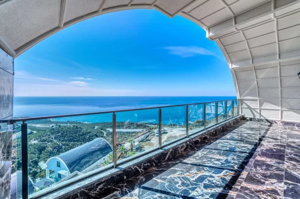 Luxury Real Estate in Kargicak Alanya with Turkish Citizenship Option