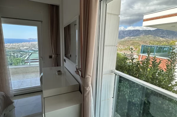 Kargicak Alanya'da Yatırım Fırsatı: 4+1 Daireler