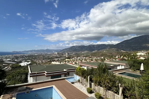 Kargicak Alanya'da Yatırım Fırsatı: 4+1 Daireler