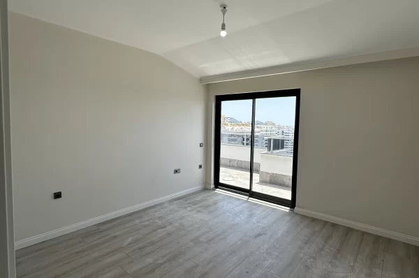 Luxurious 3 Bedroom Apartment in Mahmutlar Alanya