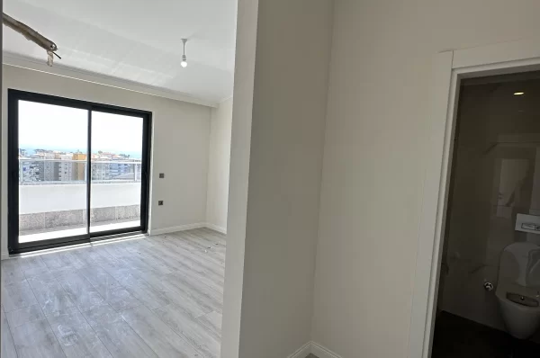 Mahmutlar Alanya'da Yatırım Fırsatı 3+1 Daire