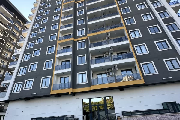 Mahmutlar Alanya'da Merkezi Konumda 1+1 Daire
