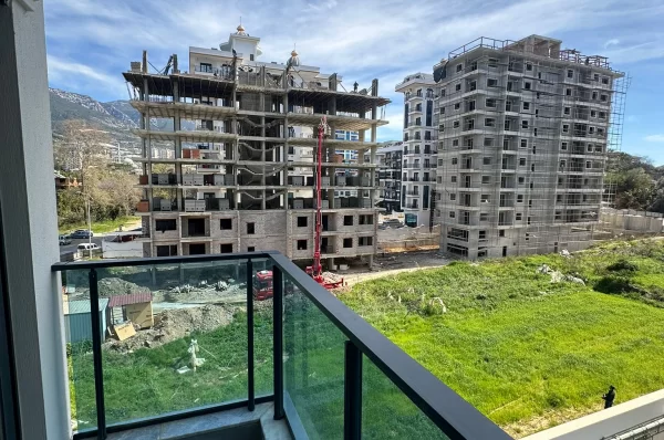 Explore Luxury Real Estate in Mahmutlar Alanya