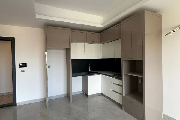 Mahmutlar Alanya'da Modern Yaşam Alanları Sunan Daire