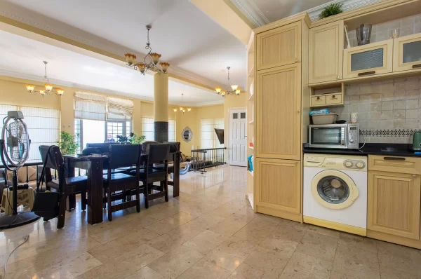 Элитная квартира с четырьмя спальнями в Каргыджаке, Аланья