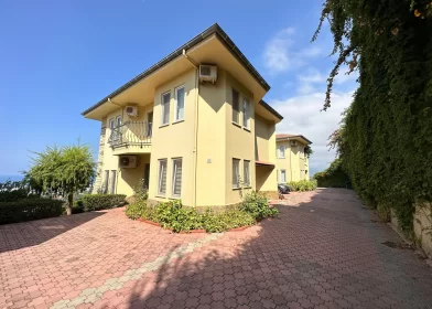 Kargicak Alanya'da Güvenli ve Konforlu 4+1 Daire