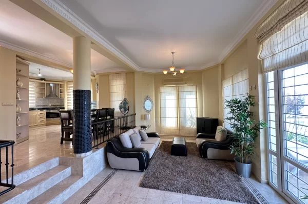 Kargicak Alanya'da Güvenli ve Konforlu 4+1 Daire