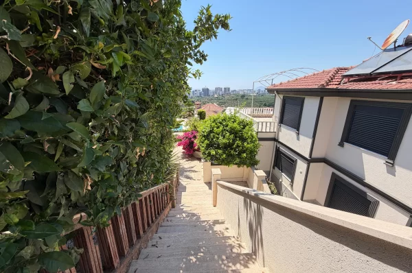 Kargicak Alanya'da 4+1 Daire Satılık