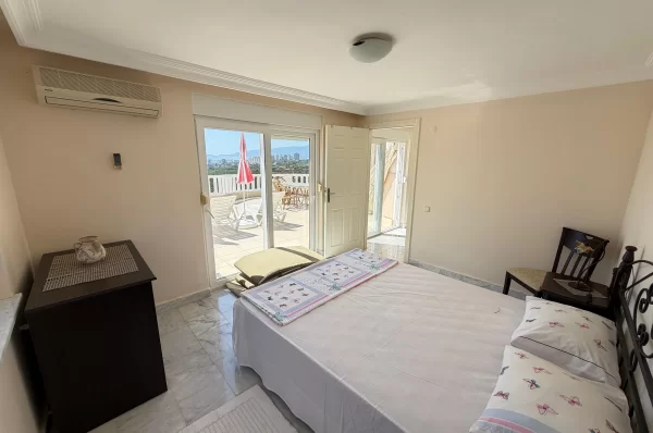Kargicak Alanya'da 4+1 Daire Satılık