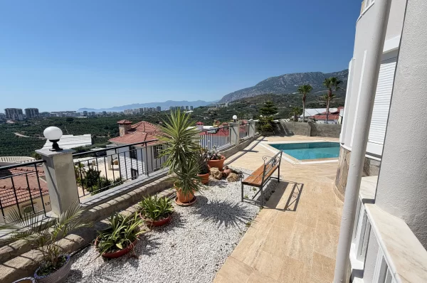 Kargicak Alanya'da 4+1 Daire Satılık