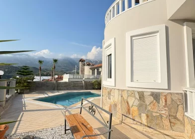Luxurious 4 Bedroom Property in Kargicak Alanya