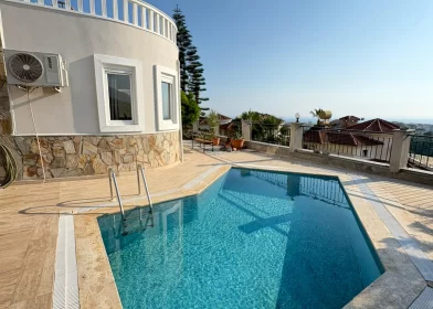 Luxurious 4 Bedroom Property in Kargicak Alanya